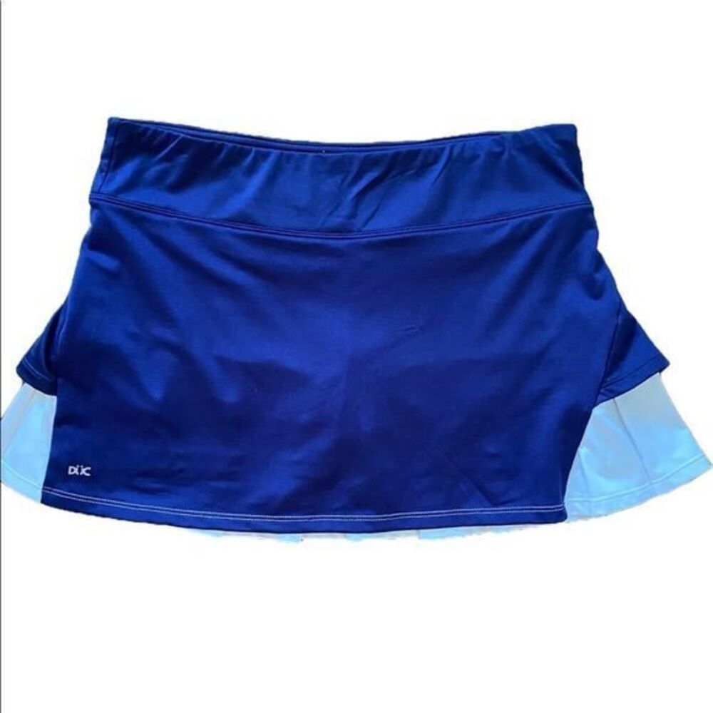 DUC Tennis pleated Skort - M navy blue /white , W-16.  L -13